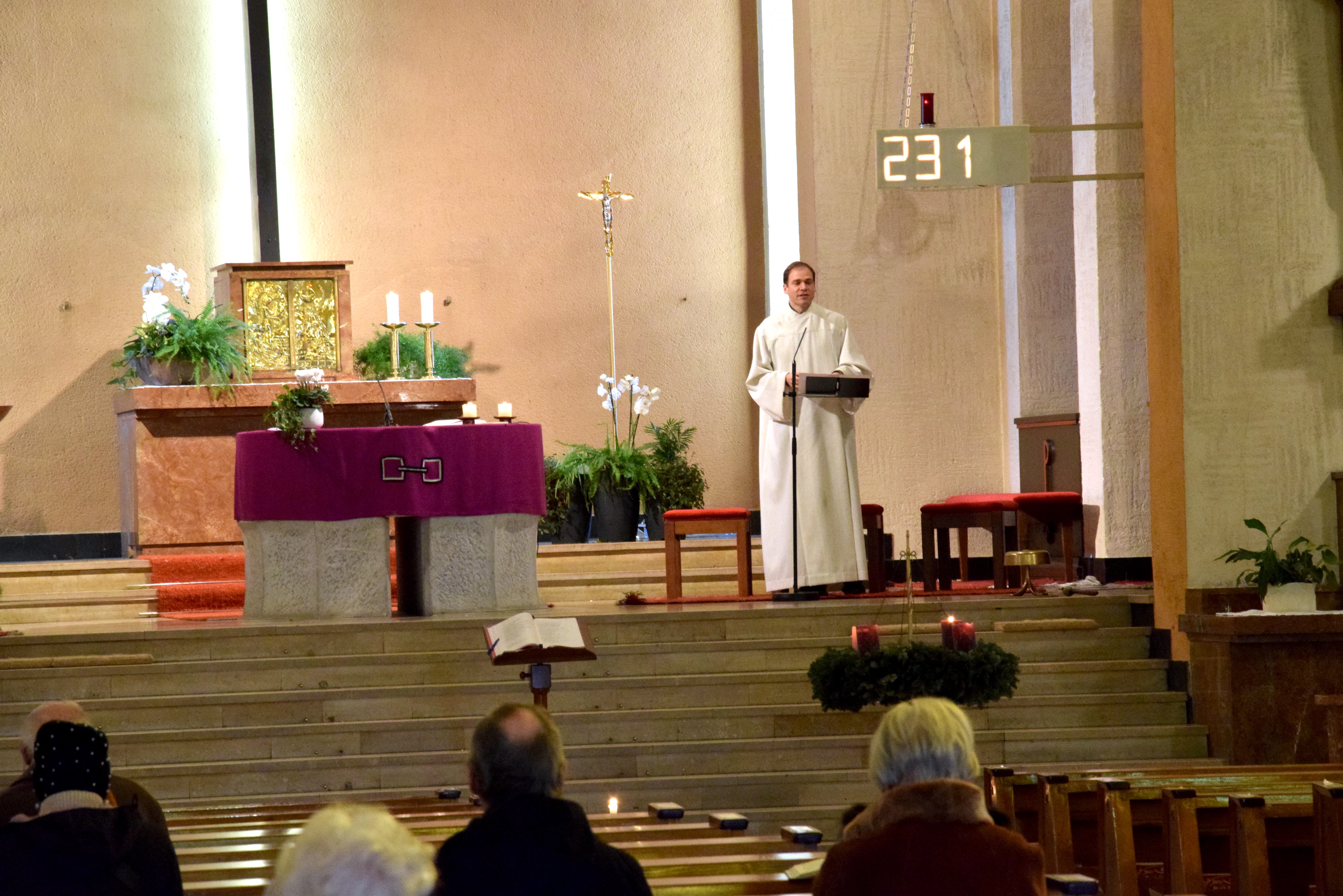 Wortgottesfeierleiterinn